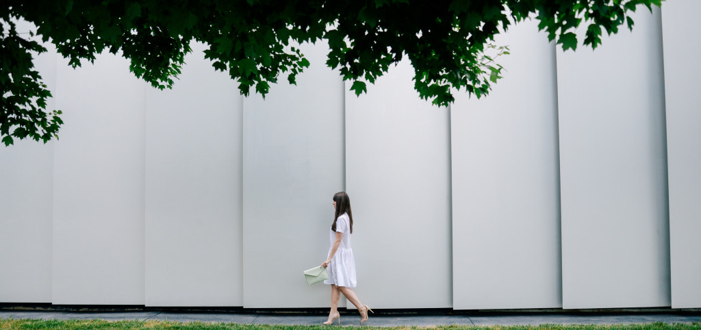 bcbg-kenzie-white-dress-rebecca-minkoff-fashion-blog-thematimes-14