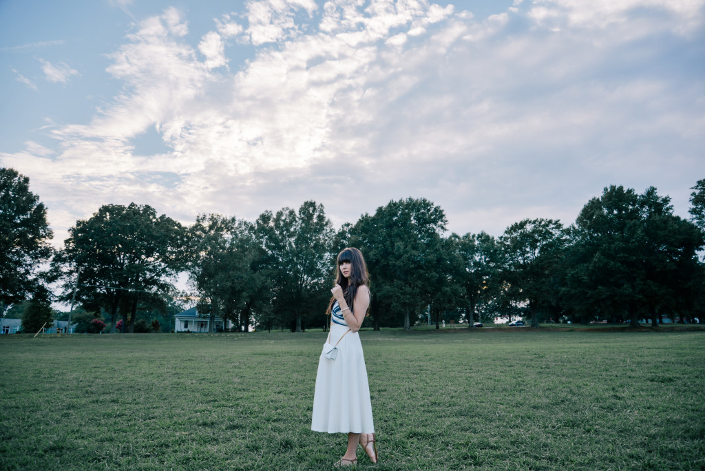 line-and-dot-midi-skirt-betty-saint-laurent-fashion-blog-15