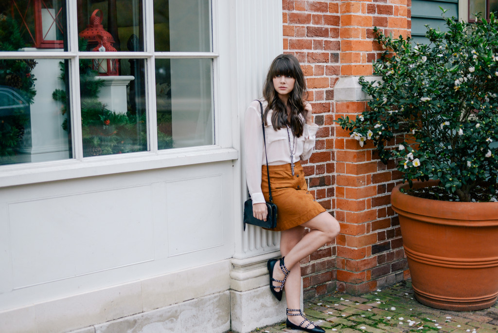 williamsburg_carolee_suede_skirt_fashion_blog-11