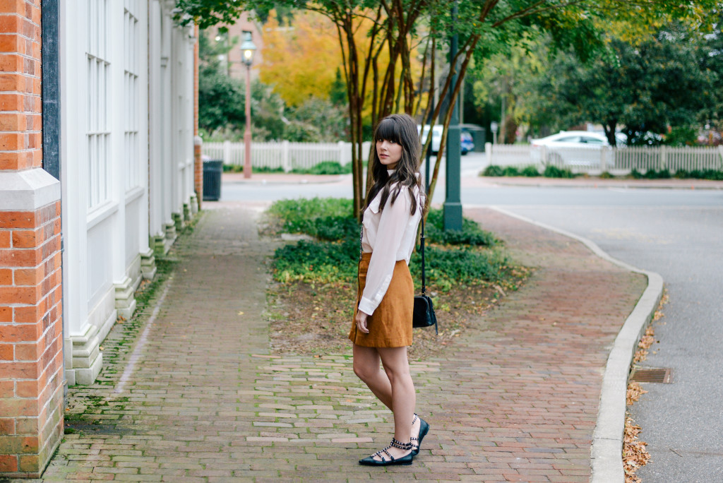 williamsburg_carolee_suede_skirt_fashion_blog-7