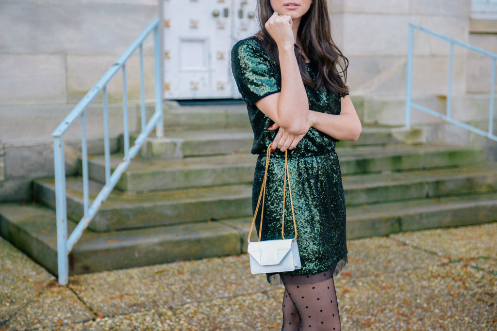 sequin_holiday_dress_fashion_blog-14