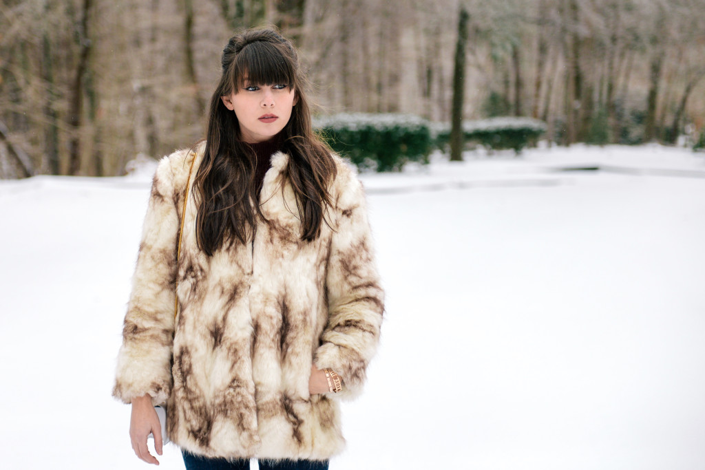 zara-faux-fur-coat-fashion-blog-14