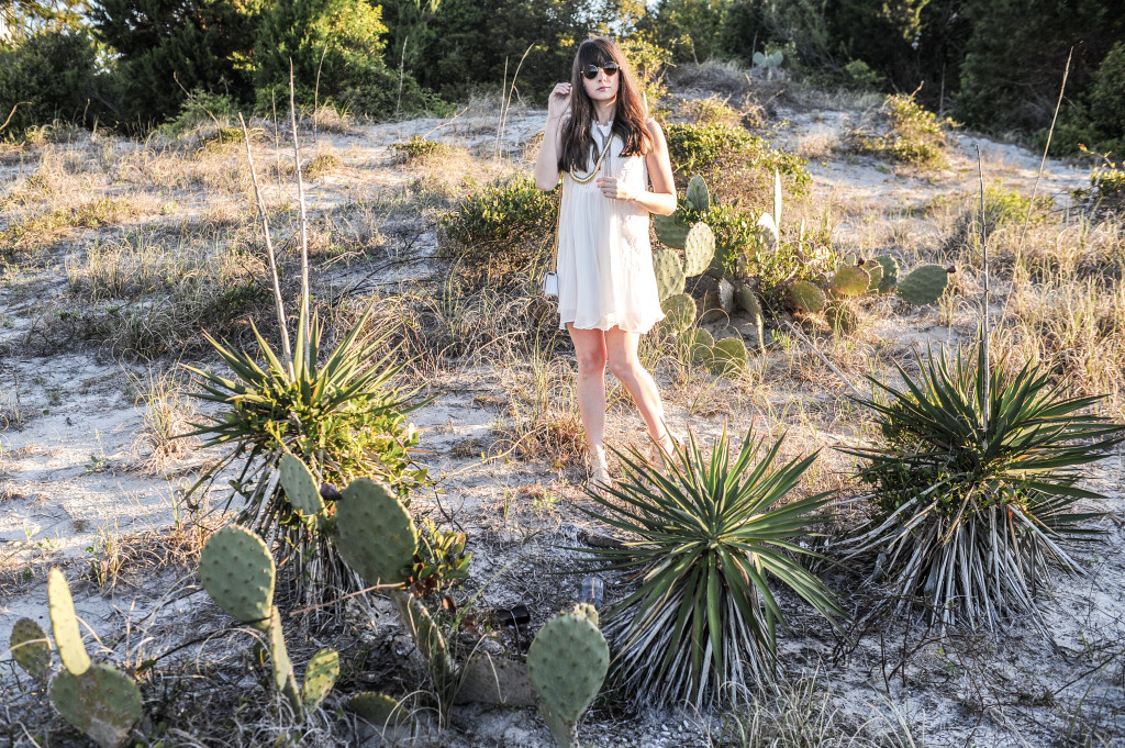 anthropologie_white_dress_festival_season_2016-8