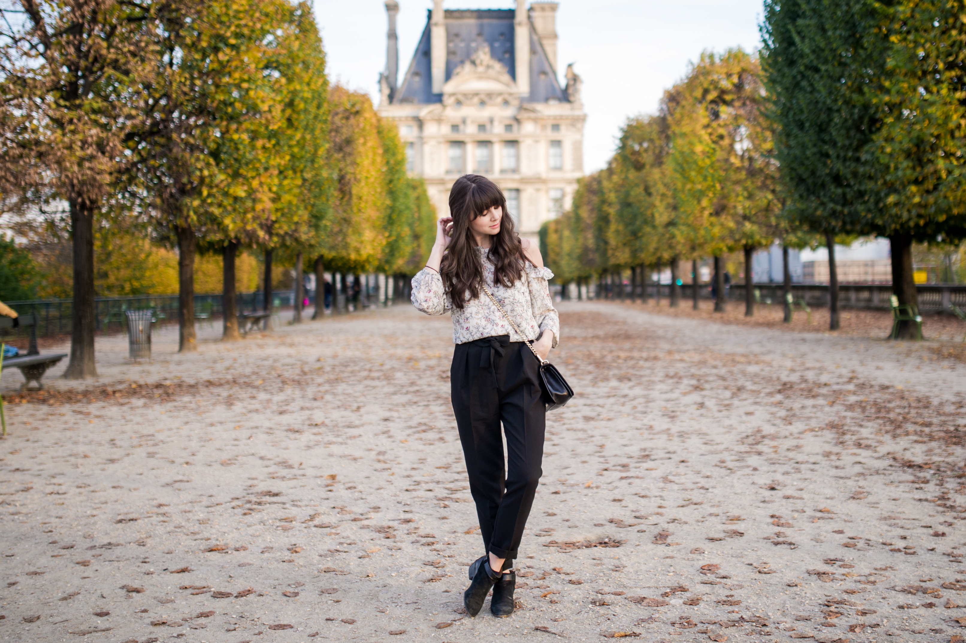 joa_cold_shoulder_top_paris-3